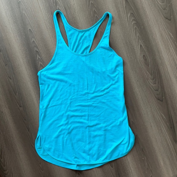 New Lululemon racerback tank - Picture 1 of 4